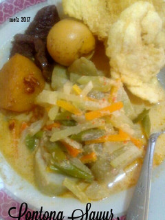 Foto resep Lontong Sayur - Praktis - resep warisan 😁
