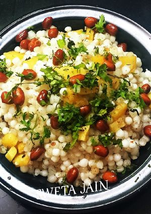 साबूदाना खिचड़ी(Sabudana khichdi recipe in hindi) रेसिपी मुख्य फोटो