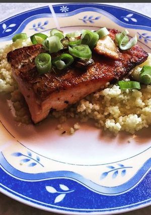 Lazac steak kuszkusszal recept fotója