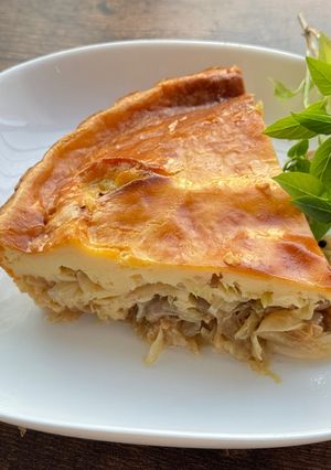 A picture of Easy!Easy! Cabbage Tuna Pie.