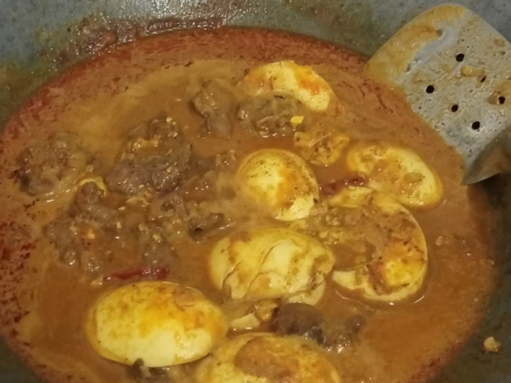 Langkah Mudah untuk Membuat Rendang daging + telur bumbu instant ala bapak mess yang Enak Banget