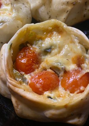 Una foto de Canastitas de zapallito y tomates cherry