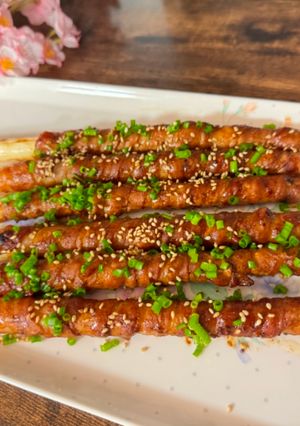A picture of Japanese Pork and Asparagus Roll.