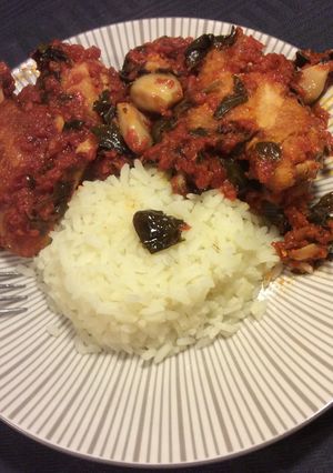 Une photo de Ailerons de Poulet Tomate Ail et Basilic