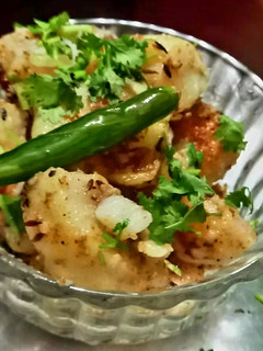 व्रत वाले जीरा आलू(vrat wale jeera aloo recipe in hindi) रेसिपी मुख्य फोटो