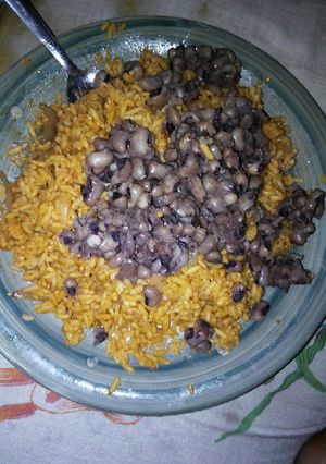 A picture of Jollof rice.