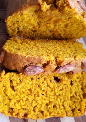 A picture of Pumpkin bread.