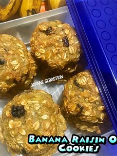 Foto resep Banana & Raisin Oat Cookies