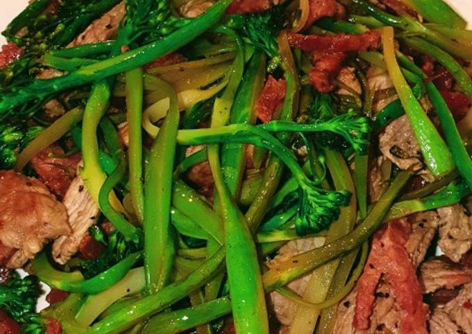 Broccolini noodles with beef and chorizo