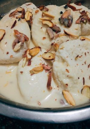 A picture of Ras Malai.