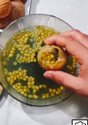 A picture of Pani puri.