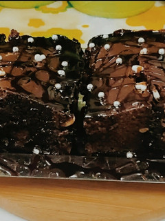 चॉकलेट लावा केक (chocolate lava cake recipe in Hindi) रेसिपी मुख्य फोटो