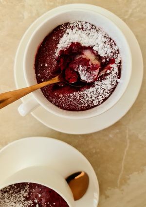 A picture of Red velvet mug cake.