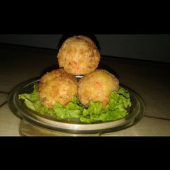 A picture of Yam balls.