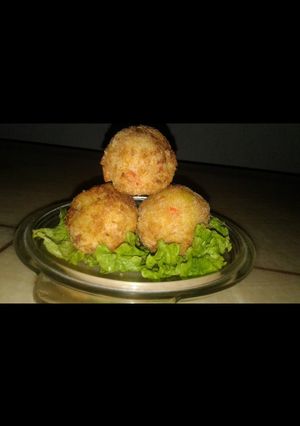 A picture of Yam balls.