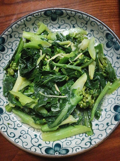 薑絲炒芥蘭菜 的食譜成品照片