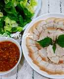 Thịt heo luộc cuốn bánh tráng