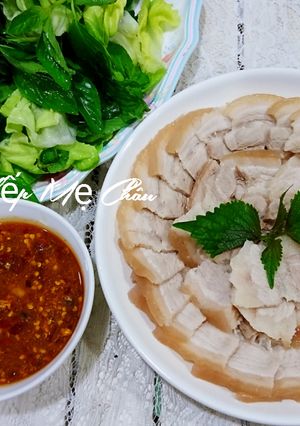 Hình của món Thịt heo luộc cuốn bánh tráng.