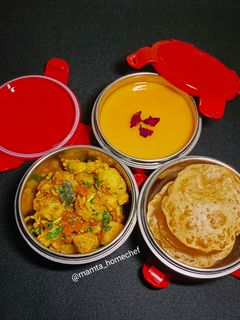 રસ-પૂરી-ભાજી (Ras-Poori-Bhaji Recipe In Gujarati) રેસીપી મુખ્ય ફોટો