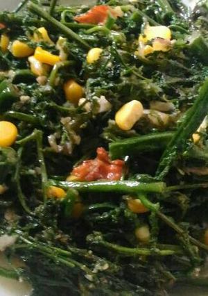 Foto resep Oseng sayur paku ala yuliana