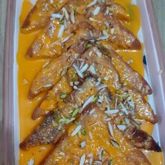 A picture of Shahi tukre.