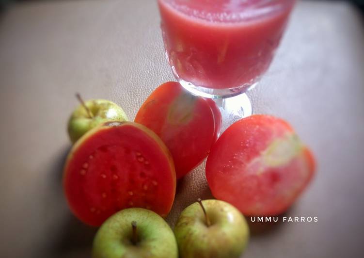 Langkah Mudah untuk Menyiapkan Mix jus jambu biji, tomat dan apel, Bisa Manjain Lidah