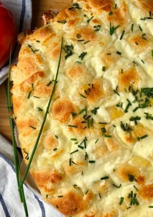 A picture of Cheese bread.