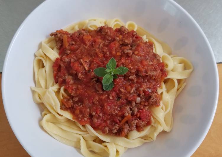 Pasta fresca - Fetuccini bolognesa