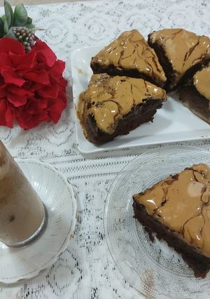 A picture of Eggless Coffee dalgono cake with dalgona cold coffee.