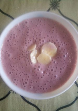A picture of Banana and tree tomato blend.