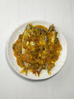 Foto resep Ikan Riu Bumbu Kuning Pedas