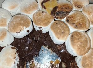 Gambar S'mores (Marshmallow)