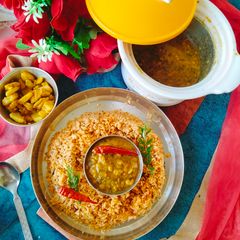 A picture of Spinach curry (palak Dal / dal palak tadka).