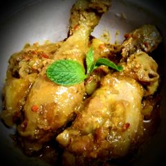 A picture of Timo's Curry Chicken.