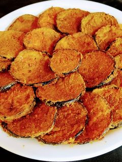 चटकदार वांग्याचे काप (Vangyache kap recipe in marathi) रेसिपी चे मुख्य फोटो 