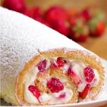 Strawberry Cheese Cake Roll