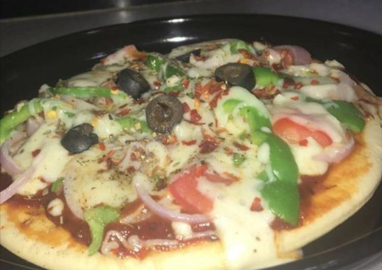 Simple Way to Prepare Ultimate Veggie Delight Pizza