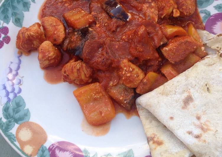 Steps to Prepare Super Quick Homemade Chicken and aubergine curry