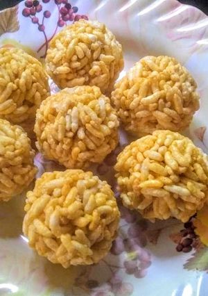 মুড়ির মোয়া (murir moya recipe in bengali) রেসিপির প্রধান ছবি