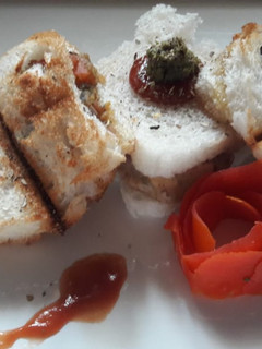 A picture of Combo sweet mayo tose sandwich.