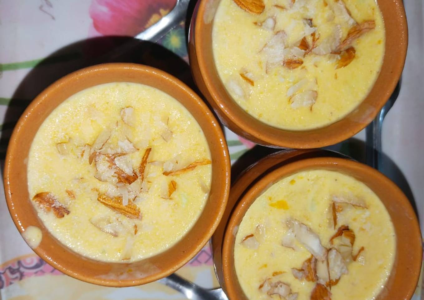 Mango matka kulfi