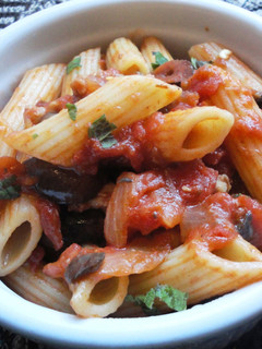 Penne all'Arabrabbiata செய்முறை முக்கிய புகைப்படம்