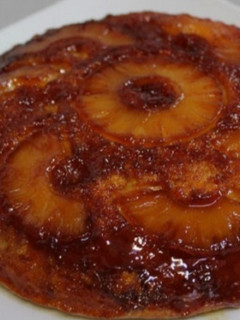 Una foto de Tarta de piña al fuego