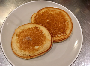 A picture of Pancakes (American style).
