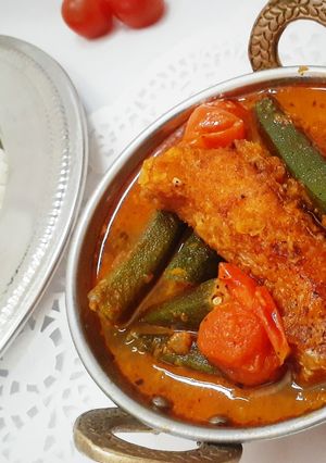 A picture of Fish Curry with Vindi.