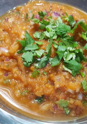 A picture of Mexican Salsa.