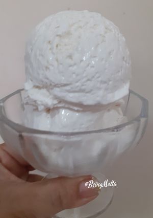 A picture of Vanilla Ice-cream.