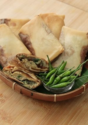 Foto resep Martabak Telur Daging Kecap Devina Hermawan