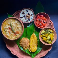 A picture of Monsoon Season Bengali Khichudi Thali for lunch.