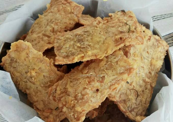 Cara Gampang Menyajikan Keripik Tempe yang Bikin Ngiler